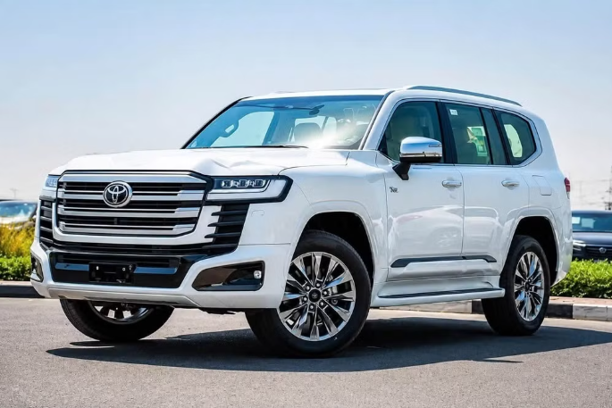 Toyota Land Cruiser Hybrid sắp ra mắt thị trường Việt Nam, giá dự kiến từ 4,6 tỷ đồng